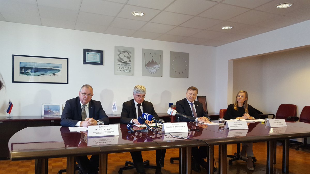 LanaDakic's tweet photo. Delodajalci ogorčeni nad predlogom delovne reforme in če vlada ne bo prisluhnila, bodo tudi protestirali #GZS #OZS #ZDOPS https://t.co/X69MyJjqBt