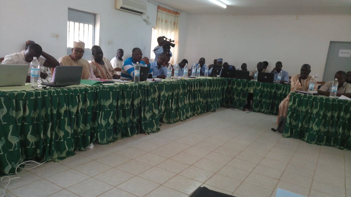 cmngounou's tweet photo. Training Public Accountants Far North #Cameroon #SIM_ba @FiscalTrans @AIMFrancophones @Afro_Leadership @OpenBudgets #fiscal #transparency https://t.co/jCaYAnO9bC