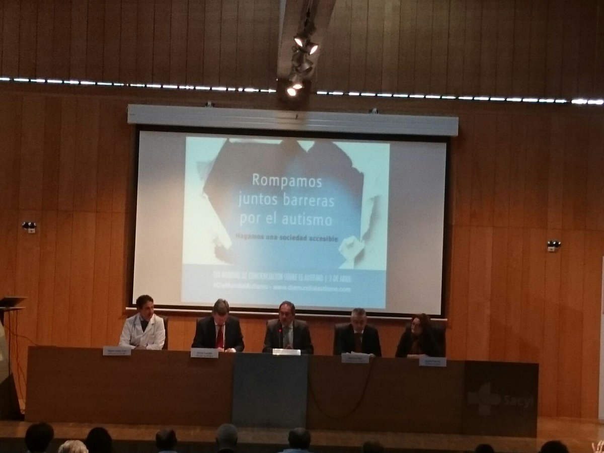 Acompañando a @autismoburgos en la presetación en el #HUBU del #DiaMundialAutismo "Rompamos barreras por el #autismo"