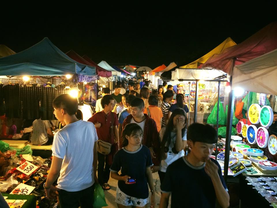 expique's tweet photo. Newly updated to include recent closures: our wrap on some of #Bangkok's best #nightmarkets https://t.co/Hp9v1eWmQx #thailand #travel https://t.co/z1qf5w6iZL