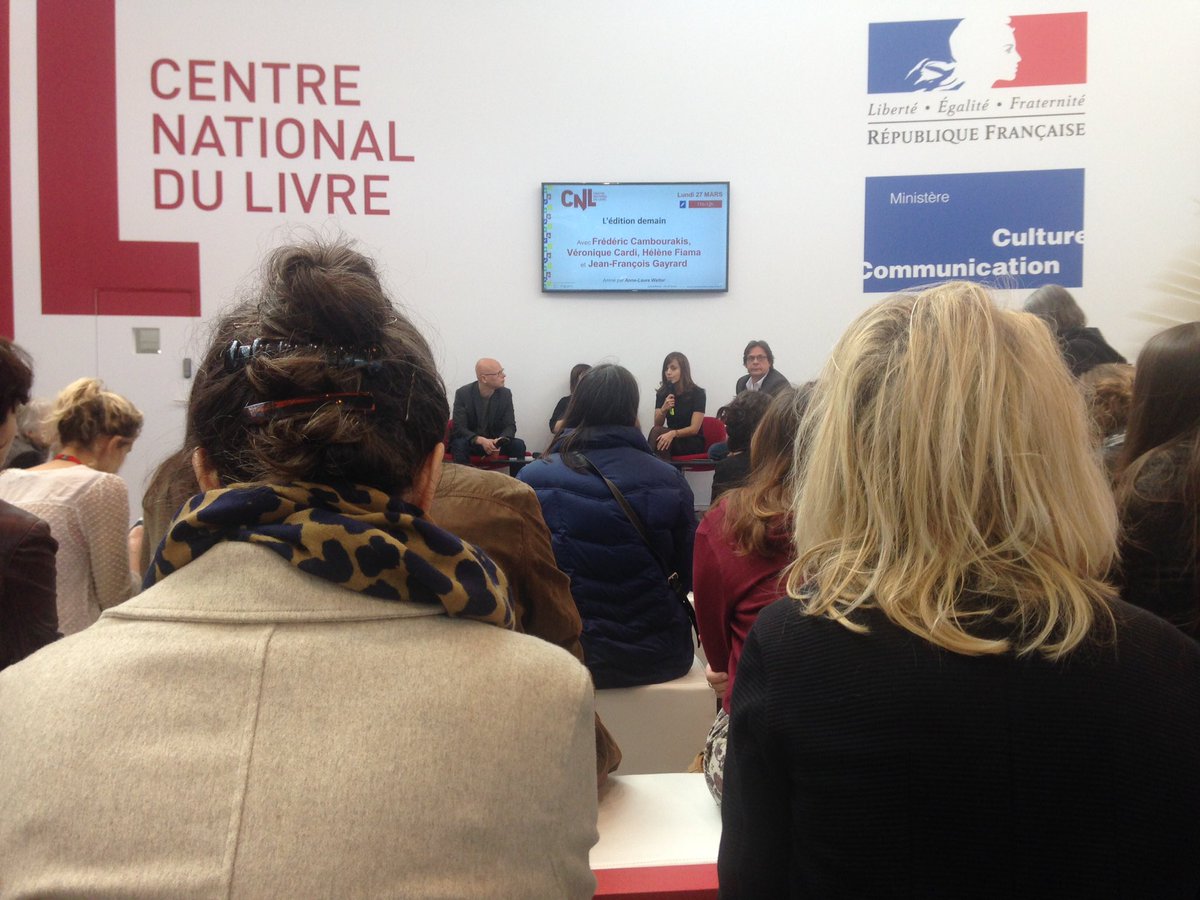 LeBlaLab's tweet photo. Réflexions sur l'édition de demain au @Salondulivre. On parle notamment de l'importance de la prescription scolaire. https://t.co/VaUWukE3DW
