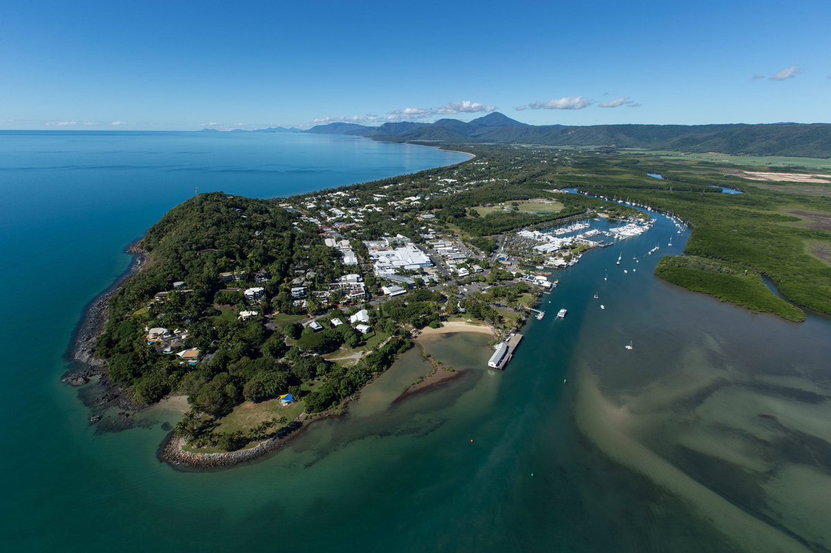 koruptvision's tweet photo. Wishing everyone in @CairnsGBR a safe night with cyclone Debbie bearing down on the coastline. 

#PortDouglas from @GBRHeli. #exploretnq https://t.co/Y0bYGNAJH9