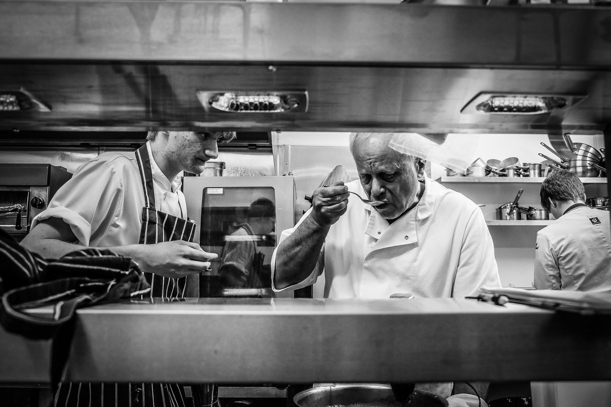 AbbeySandsHotel's tweet photo. Always here, always working, always teaching, always tasting @JohnBurtonRace https://t.co/vNTQH4NMBp
