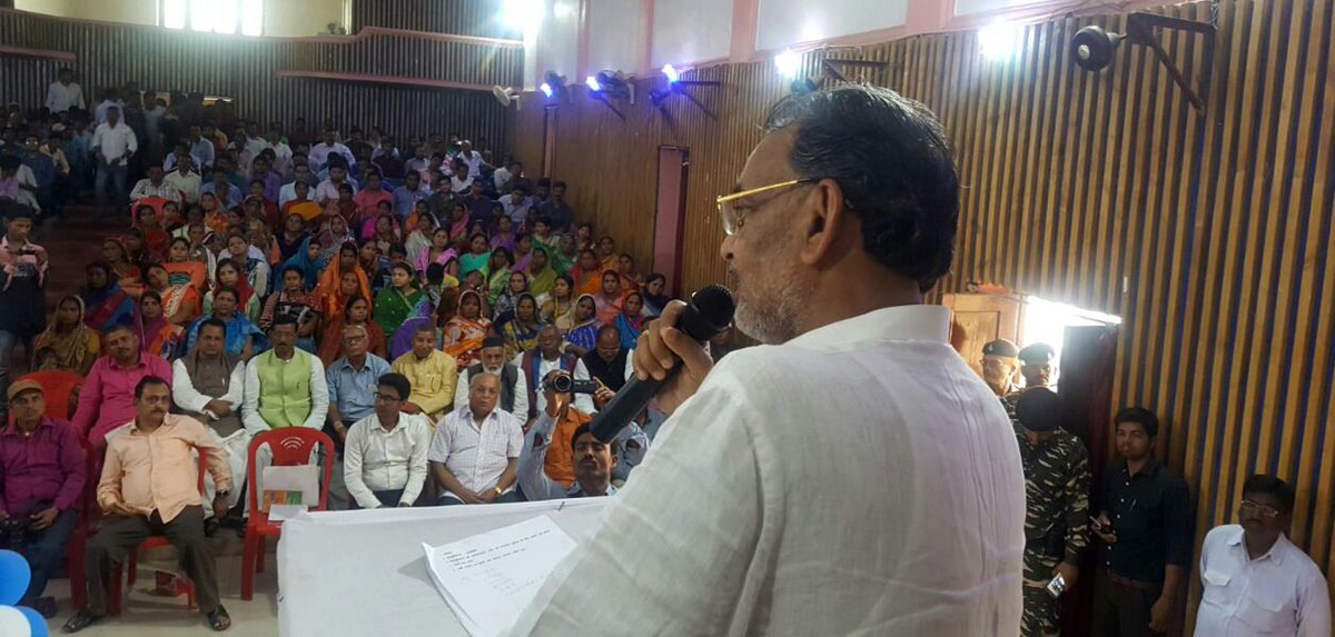 मोतीहारी नगर भवन में आयोजित #DigiDhanMela में लोगों को कैशलेस पेमेंट और डिजिधन के बारे में बताया।