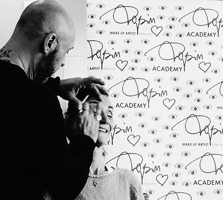 Robinfacemaker's tweet photo. Scopri la #RobinAcademy #27marzo https://t.co/6Xq5CDVS3d #mondaymotivation https://t.co/HCGTk4OXdC