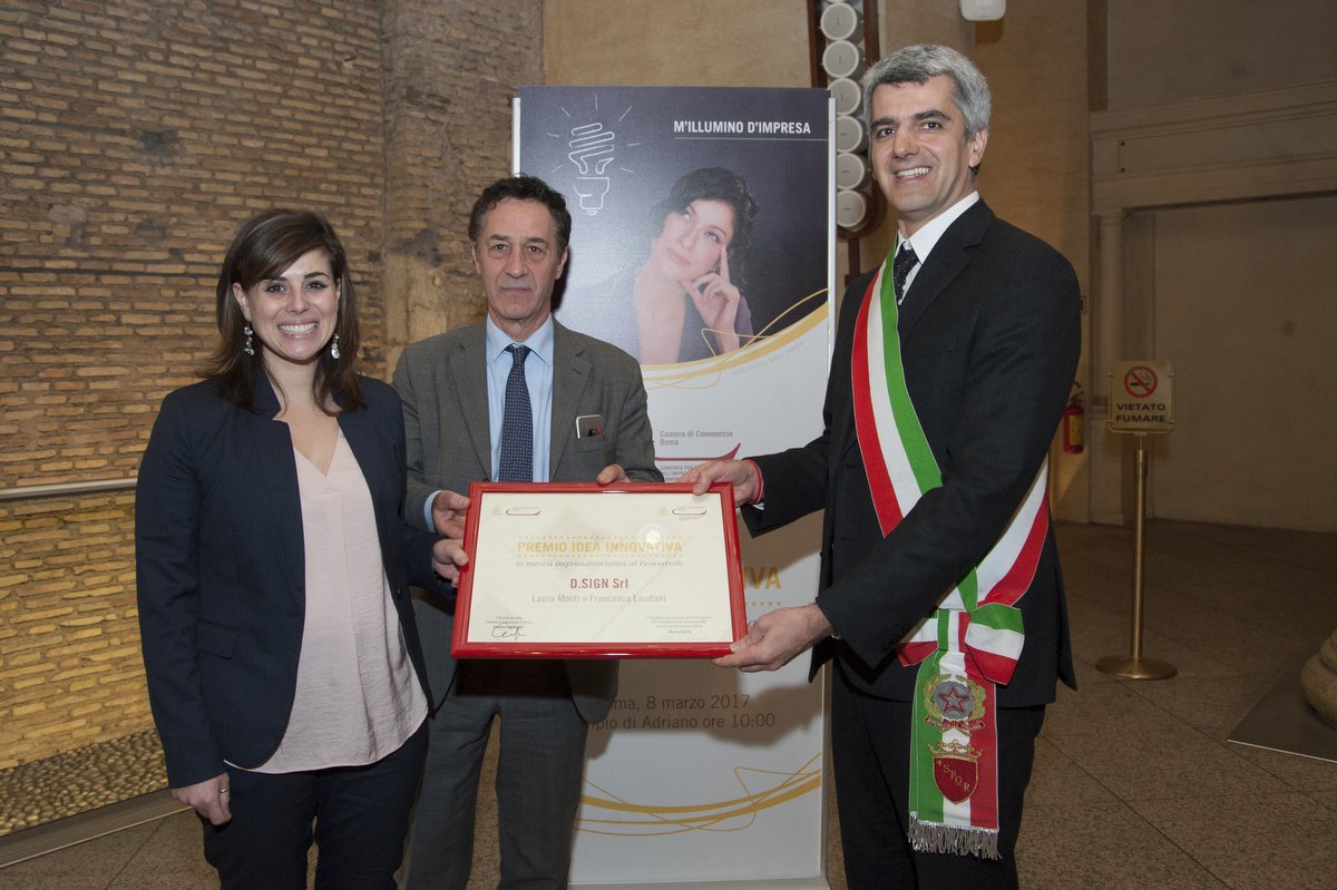 Spazi_Attivi's tweet photo. La #startup @leavethesign riceve il “Premio idea innovativa, la nuova imprenditorialità al #femminile” della @cciaa Roma #innovazione #donne https://t.co/GpWqrxu8Py