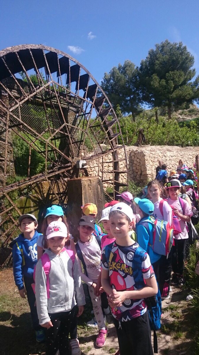 coleinfanta's tweet photo. 2º Primaria en la Ruta de las Norias en Abarán https://t.co/qh3BqUyu5M