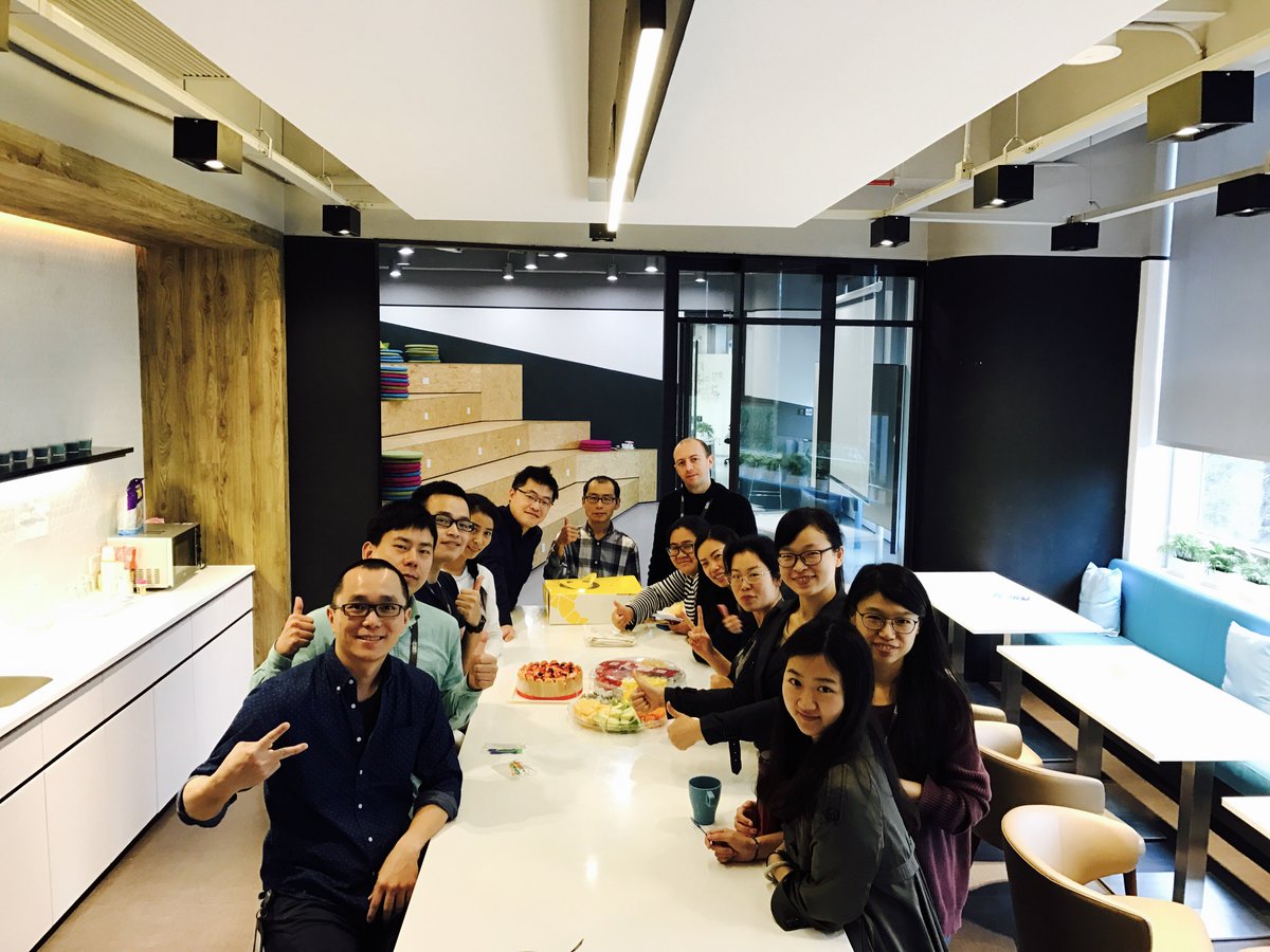 LingoC's tweet photo. Shenzhen Hybris Team #epam #epmhsi https://t.co/h3pCCNH5QW