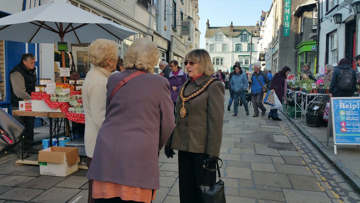 #Conwy #SeedFair #Mayor chatting to #local residents