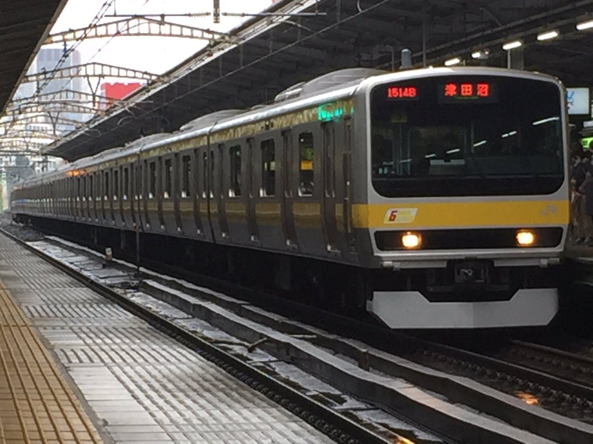 AZU0899's tweet photo. #あなたはどっち派 
皆さんはJR西日本とJR東日本の
鉄道ではどちら派ですか？
JR西日本 RT！
JR東日本 いいね！
両方RTといいね！
その他 引用で答える！ https://t.co/oY4eDVXIU5