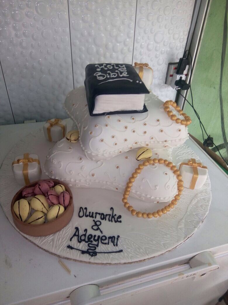 JordanBelonwu's tweet photo. My mum makes lovely cakes at affordable prices. Please retweet her customer may be on your timeline. 🙏🏽🙏🏽🙏🏽

Contact: 08139618418 https://t.co/EXzCPoOY7D