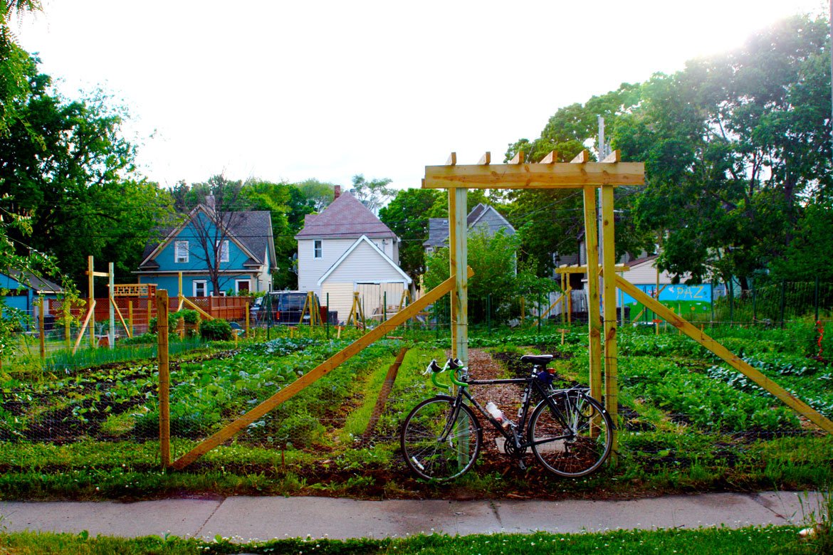 Tips for defining, organizing and growing your own hyper-local foodshed. wp.me/p8rlOB-r