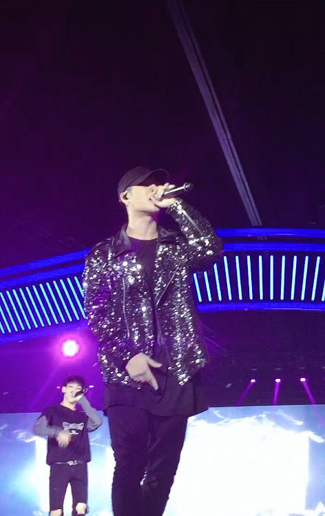 Melatienida's tweet photo. #KINGJACKSONDAY #flyinsingapore #GOT7inMY https://t.co/QRCknVVtdf