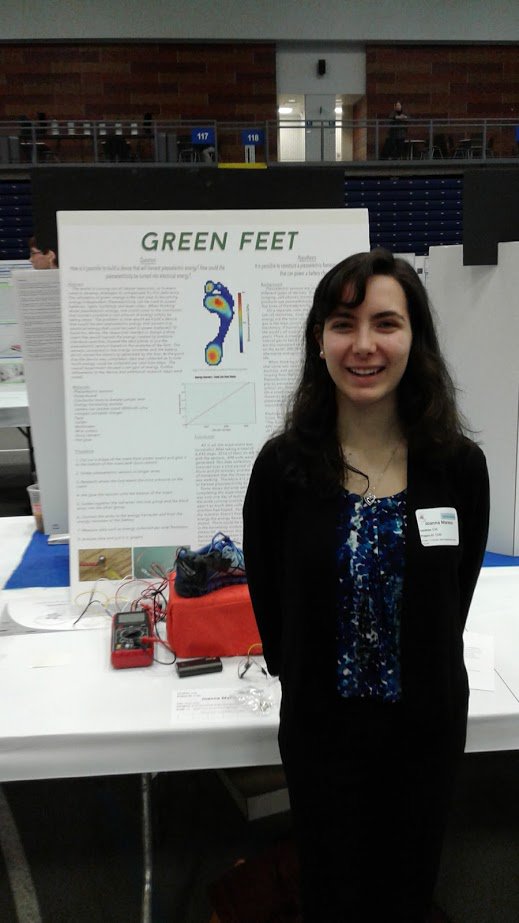 LMC_Makers's tweet photo. Congratulations to Joanna Maressa for your award, and a chance to compete in the next round of the science fair for your Green Feet project! https://t.co/RwMrm4tkba