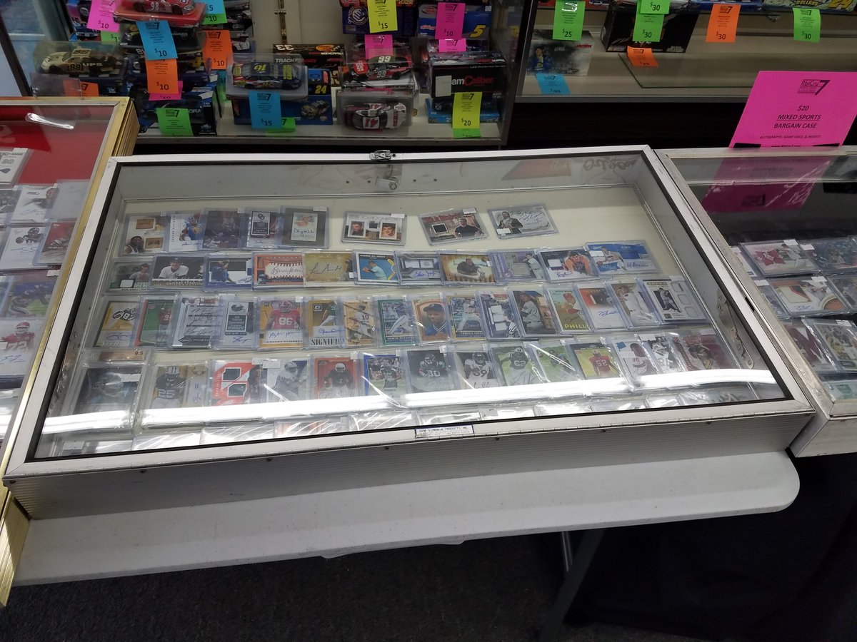 RbiCru7's tweet photo. Just upgraded our $10-$20 bargain boxes to cases! Now every card can be seen at once. #supportyourlcs #abst #alwaysadapt https://t.co/obnyhQDRDL