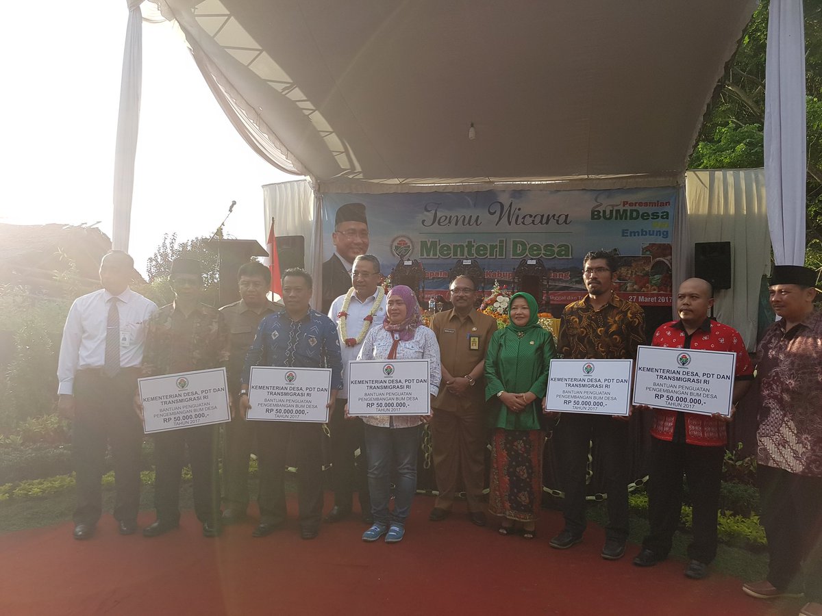 Mulyadin_Malik's tweet photo. PM desa menyampaikan prog unggulan pd kades se_kab malang raya @unisma lanjut ke kec. Turen desa sanankerto.@EkoSandjojo @AhmadErani https://t.co/TSFyKbReRY