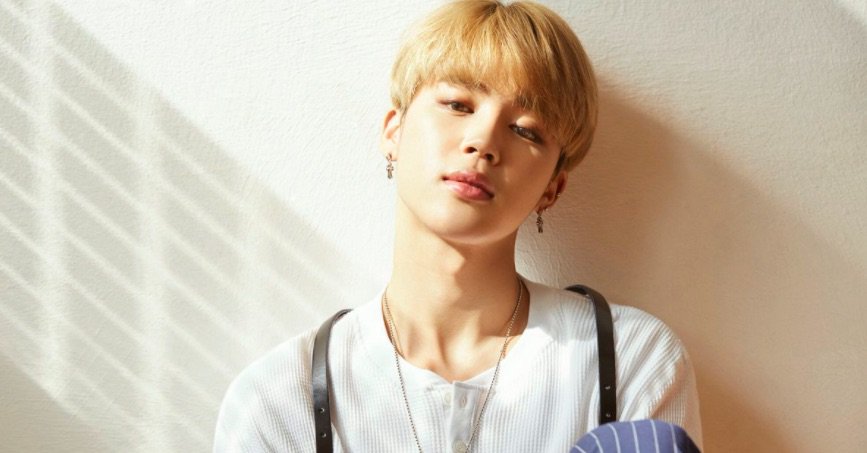 soompi's tweet photo. Big Hit Entertainment Addresses Death Threats Made Against #BTS’s Jimin
https://t.co/bMiKKl0pGD https://t.co/4a8qB6CYC3