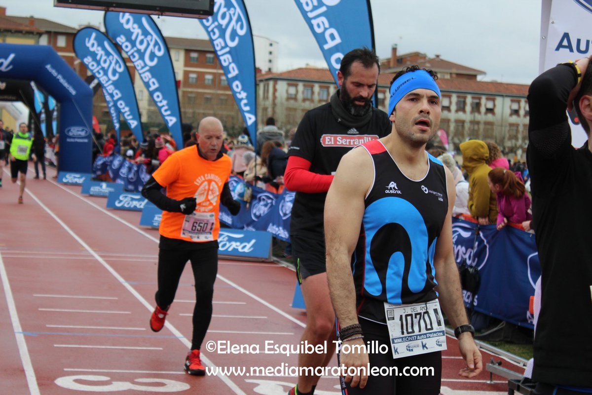 JavierdelAmo's tweet photo. Media Maratón de León 2017. Mi primera vez en esta distancia, con sufrimiento y satisfacción por lo conseguido (1:42). #intelligentinterval https://t.co/mtPeXQ2YGa