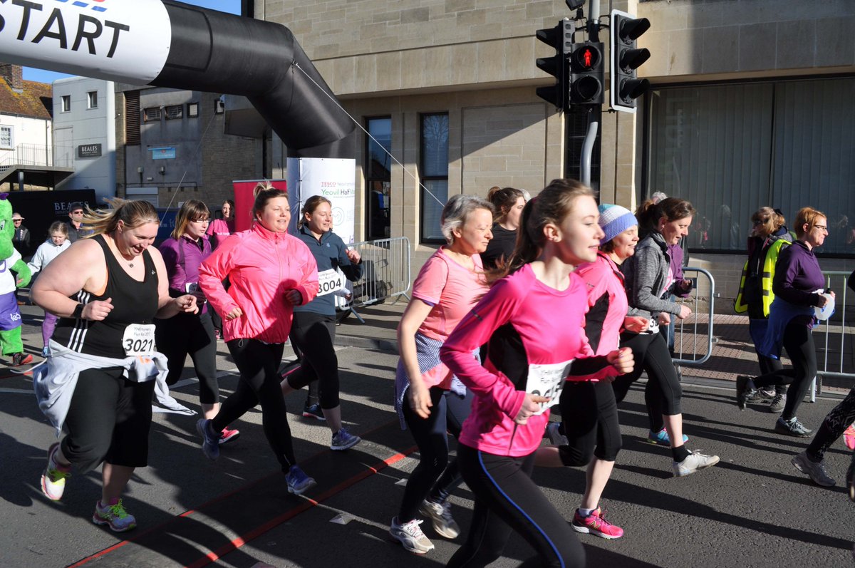 iit_ssom's tweet photo. Great running from our @RunTogether_  group yesterday - 1.2 miles but they have come a long way already! @yeovilparkrun next?! #thisgirlcan https://t.co/MxNsJH2NuE