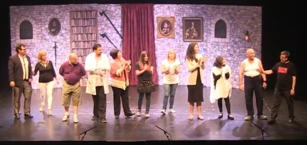 Rafa_Saucedo's tweet photo. Porque el teatro mola que te cagas, y si lo haces... ya ni te cuento. #FelizDiaMundialdelTeatro https://t.co/fC3JJzIiO9