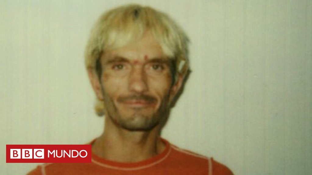 bbcmundo's tweet photo. El hombre que era adicto a la heroína y se hizo millonario con un negocio de jugos de fruta https://t.co/zEaF3HpESR https://t.co/SpFXGbDMSO