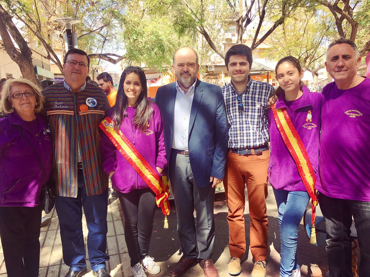 cuco_vidal's tweet photo. Magnífica jornada gastronómica organizada por las fiestas patronales de San Francisco Javier-La Florida. La Fiesta y el Comercio van unidas. https://t.co/LjUVdJrhIR