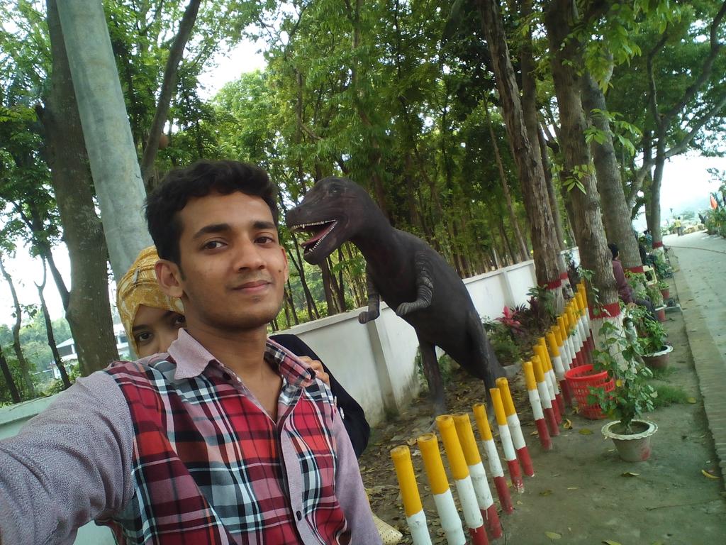 AparajeyoNews's tweet photo. Me and she...It was a greatest time ever...

 #dclake #tangail https://t.co/GkgBp0t7vm