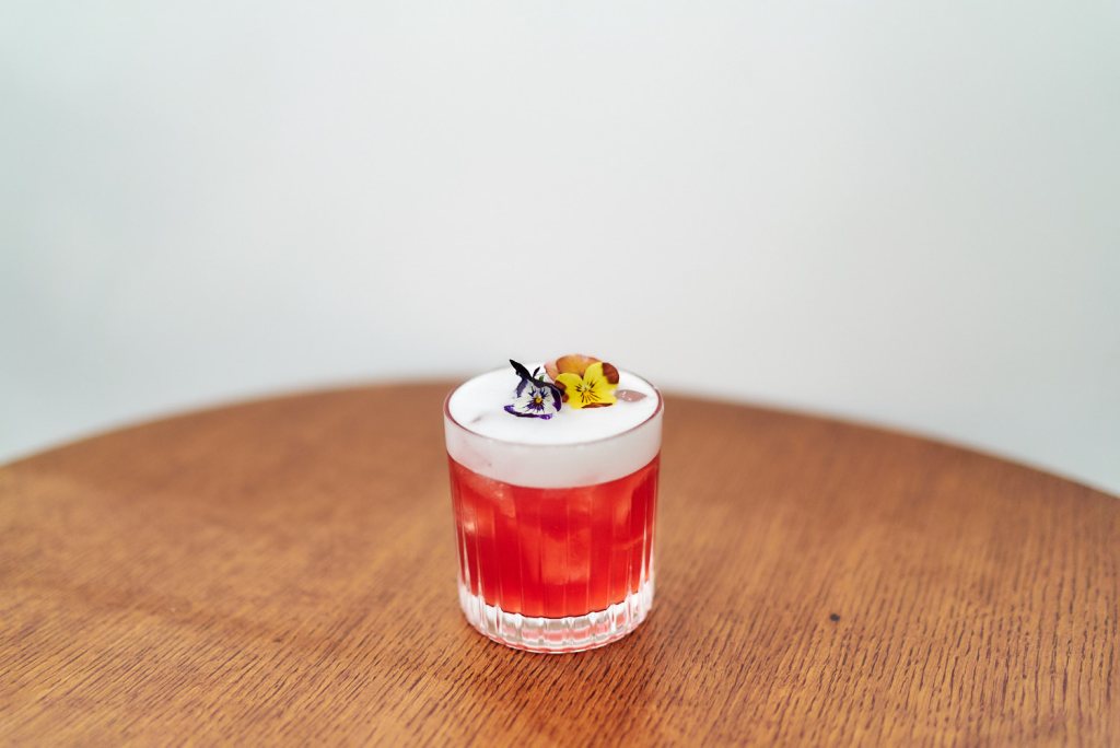 gioceccarelliDF's tweet photo. Lily: cacao e amarena i protagonisti di questo drink https://t.co/dbh0z4kN9B https://t.co/iP9epAgk9s