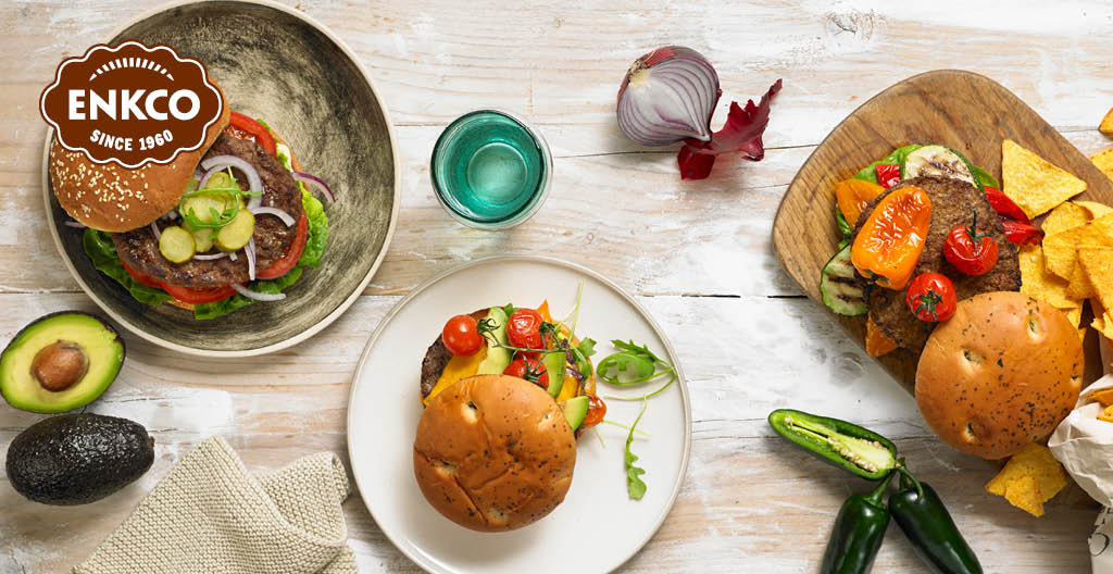 Enkco's tweet photo. Zomertijd = BBQ-tijd!! @ENKCO levert het lekkerste #vlees voor de #BBQ, zoals #hamburgers, #kipspiezen, #speklapjes en #braadworsten. https://t.co/kF9lrNsB9S