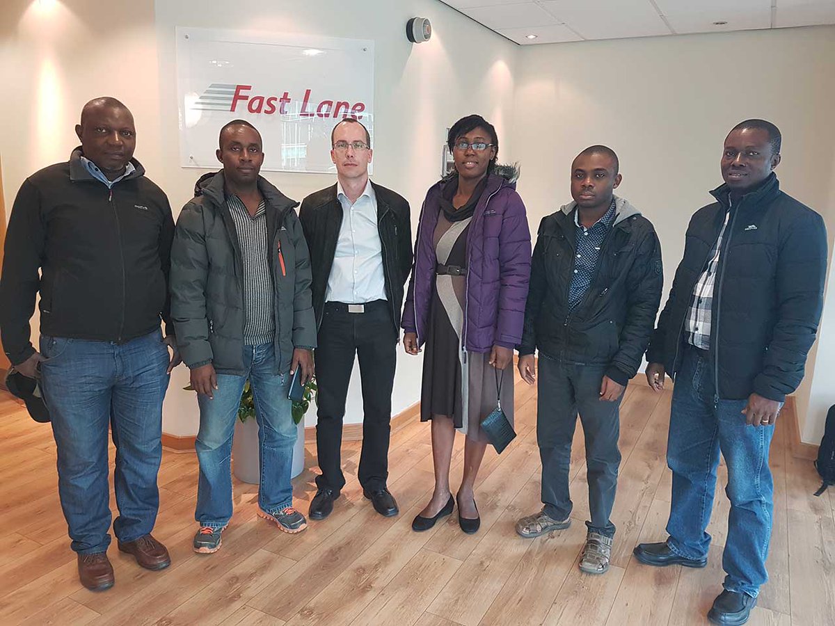 CompEdu_Ltd's tweet image. Lenovo/IBM Technologies Overview – BladeCenter, Flex Chassis, Servers, Storage and Networking #FastLane UK
#innovation #education #power