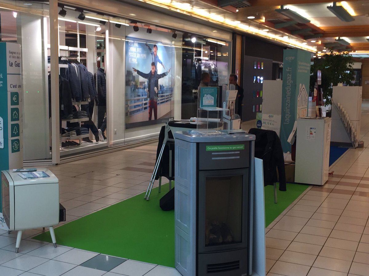 erosjul's tweet photo. Venez nous rencontrer sur le stand Grdf au Carrefour à Thionville ! Profiter de primes exceptionnelles ! #GRDFEST #GRDFEST #15zaineduGaz https://t.co/LseMvqNFE5