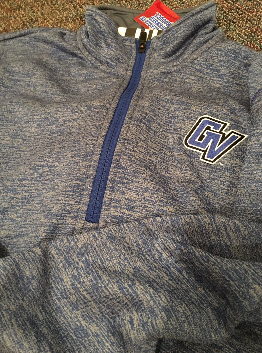 Doug_Lipinski's tweet photo. RT: 4 chance to win Blue GV Adidas 1/4 zip. Don't forget April 14th is GVSU Adidas Spring Sale (Fieldhouse) up to 70% off. ⚓🆙 https://t.co/wsOCQz4pzp
