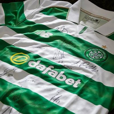 Dafabet's tweet photo. 🎫For the chance to WIN a pair of Hearts v @celticfc tickets + #Celtic signed shirt. RT+Follow @Dafabet.18+ 
T&amp;C's👉https://t.co/rcJYzark8w https://t.co/Z0BlWBfJfJ
