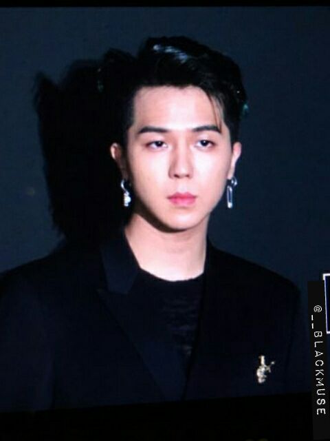 __blackmuse's tweet photo. 170327 핵존잘
#MINO #송민호 #WINNER #위너 https://t.co/etQ7IeZtyD