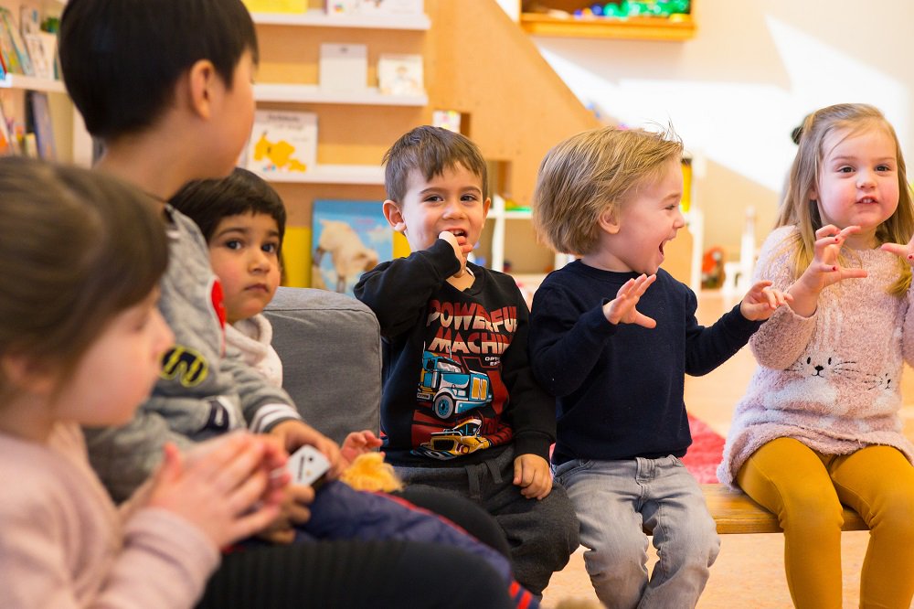 kind_en_media's tweet photo. Onze missie: in 2020 hebben alle #kinderopvangorganisaties en #scholen een visie op media en jonge kinderen. #kindenmedia #mediaopvoeding https://t.co/T6SKtjfzd4