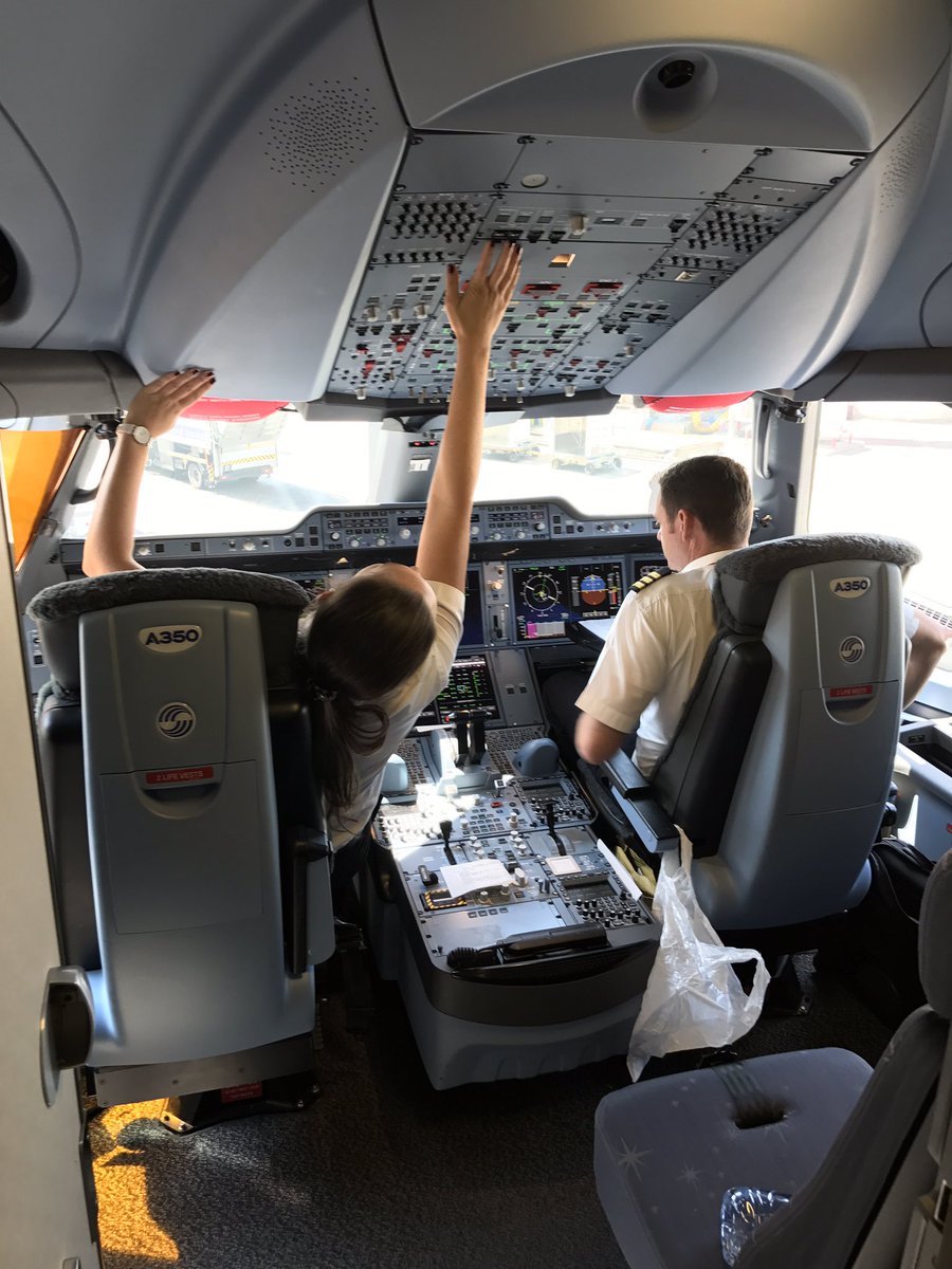 evansummerfield's tweet image. Just had one of the most memorable trips operating Cathay Pacific's first flight from Tel Aviv to Hong Kong. The crew setting up.