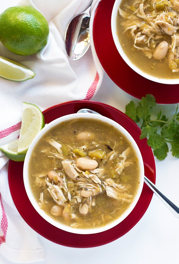 Dinner. Done. #GlutenFree Slow Cooker Salsa Verde Chicken Soup is magic! ow.ly/bEYZ30aeRut
