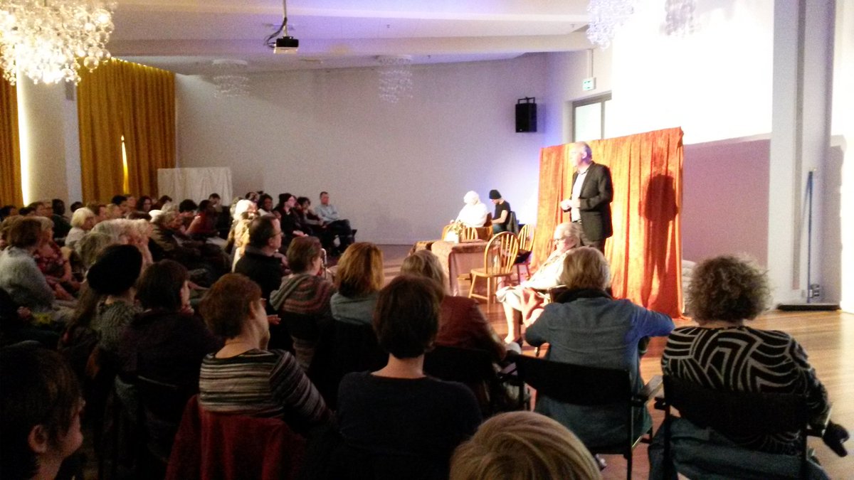 AnnekedRuijter's tweet photo. Tweede voorstelling Broos wederom volgeboekt #ouderenmishandeling #Amsterdam https://t.co/Du5NG4lm3E