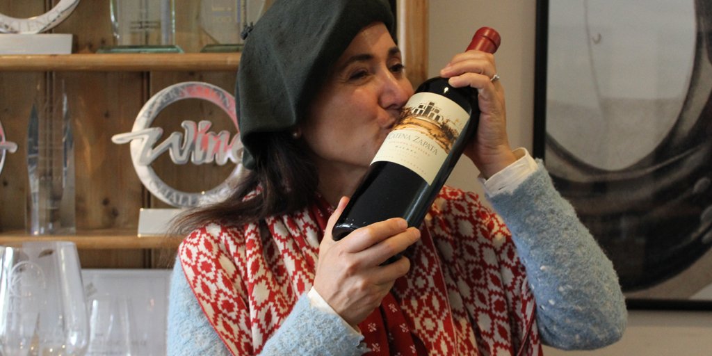 New #podcast: we had a great chat with the remarkable <a href="/LauraCatena/">Laura Catena</a> of <a href="/CatenaMalbec/">Catena</a> - well worth a listen! ow.ly/WO9i30aby9C #wine
