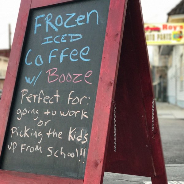 SidneysSaloon's tweet photo. It's a non-manic Monday here at Sidney's - swing by for a fresh frozen cocktail or regional beer! https://t.co/zs42Hvl94Q
