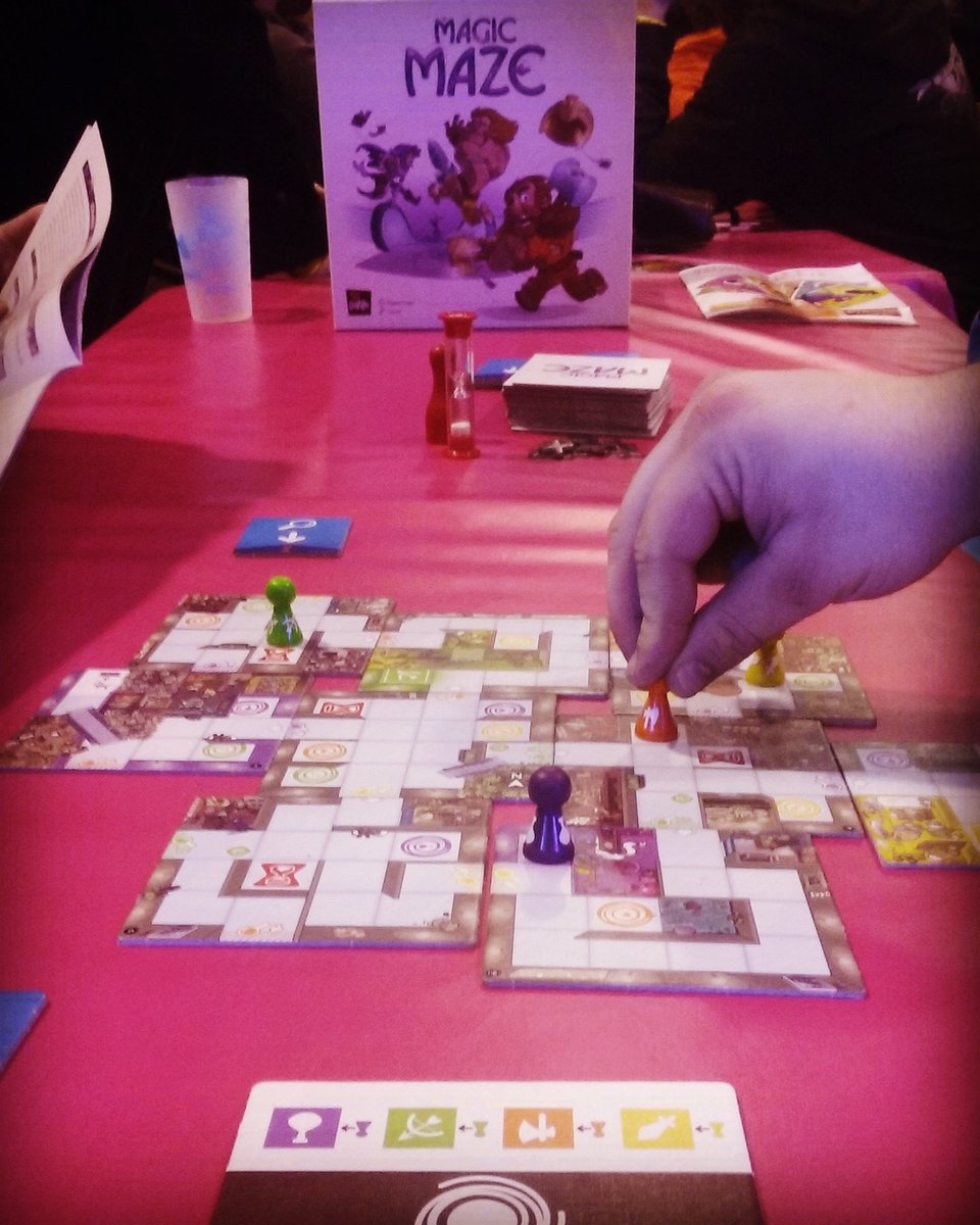 JeuxnCo's tweet photo. On a révisé les règles de #MagicMaze de chez @Atalia_Jeux  pour la soirée jeux du 11 avril au #Komparaz ! https://t.co/8eQ2bmardV