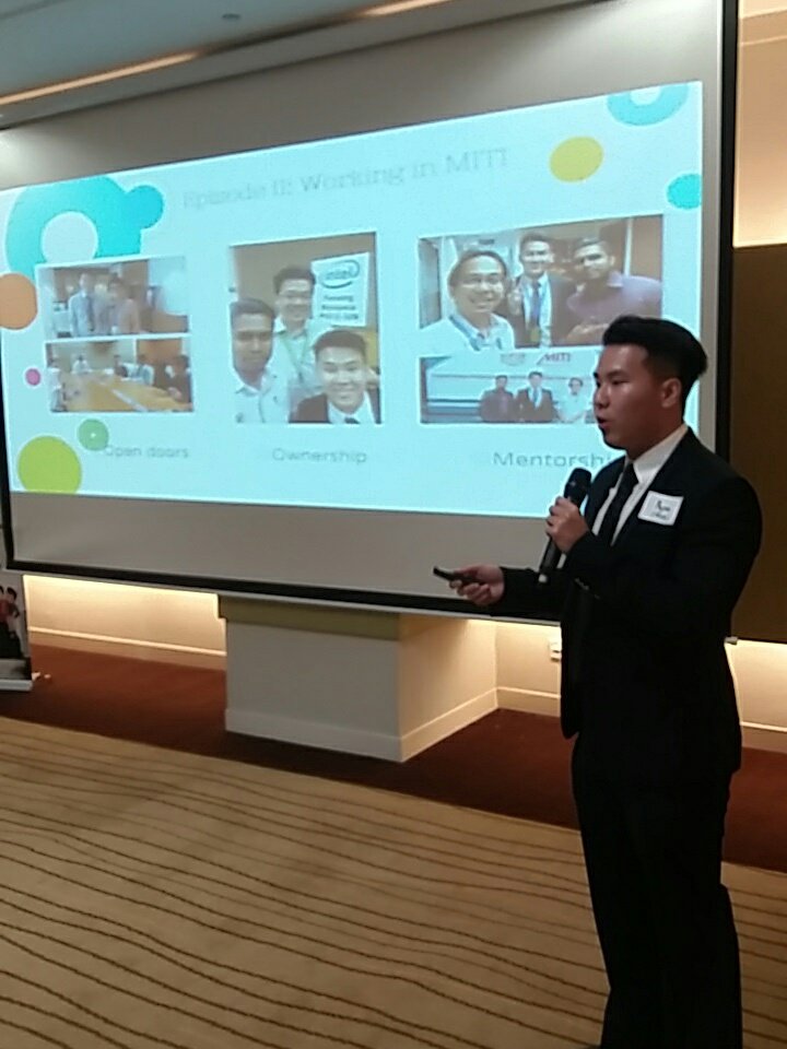 TalentCorpMsia's tweet photo. Our #myASEANinternship alumni, Rynn Leow sharing his experience as one of the first batch of students to intern at @MITIMalaysia https://t.co/1mMs20KX6p