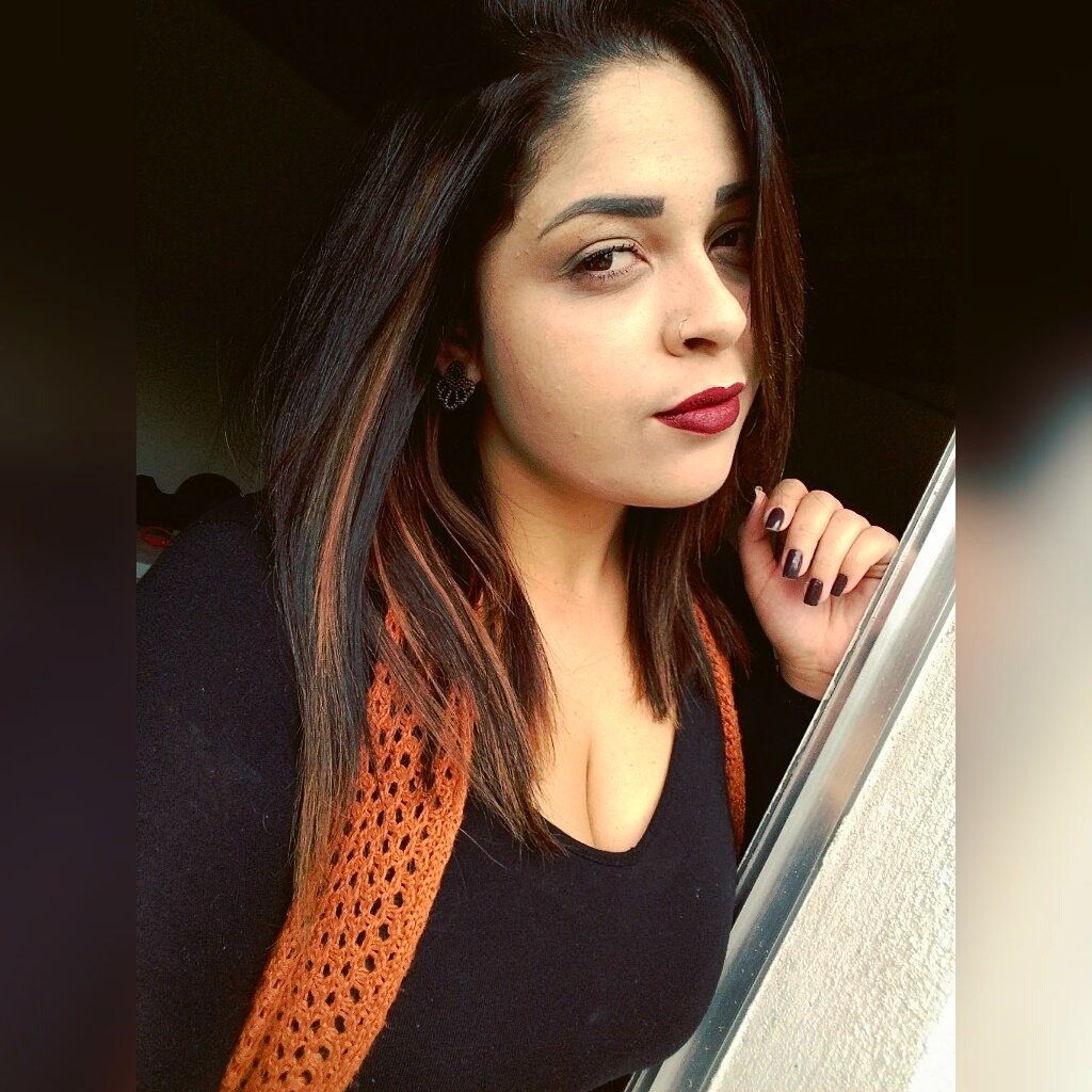 lare-on-twitter-newprofilepic