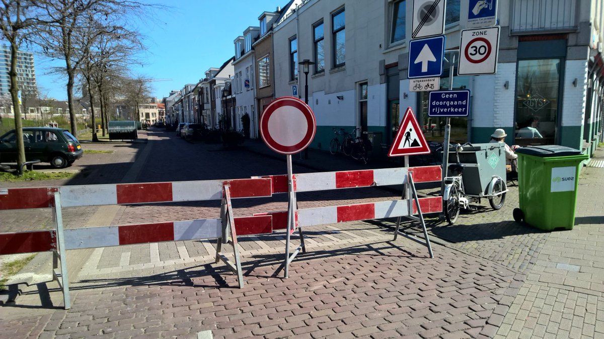 zoispijlsweerd's tweet photo. Vandaag begint #Scherrenberg aan de klus op #KleinNeude. Ruimtelijk voor een ieder. Fiets, Auto, Voetganger. (@DELVAlandscapes ) https://t.co/8KldouN59R