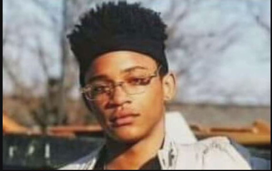 DMVFollowers's tweet photo. #RIP: A 15 year-old boy was found shot to death in Landover, MD over the weekend only a few houses from his own home. https://t.co/9l8XV3jLHy