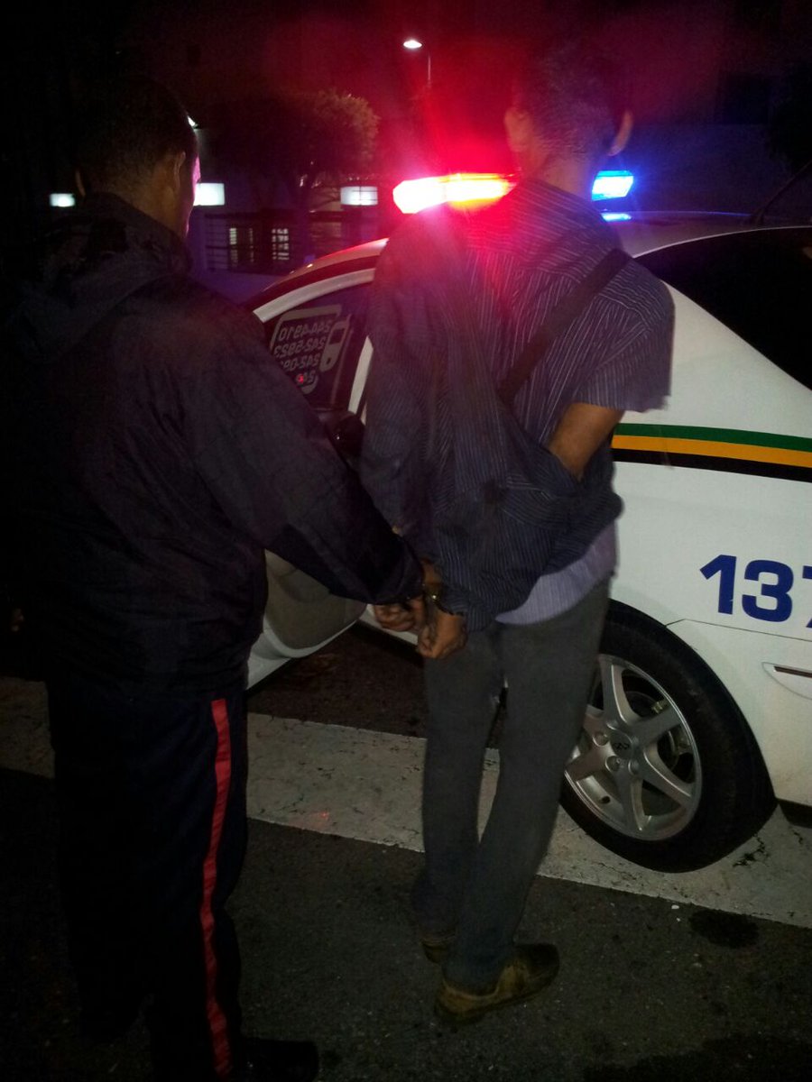 DenunciasTDA's tweet image. DENUNCIAN Q #TERRAZASDELAVILA APRENDIERON 2 SUJETOS DESPUÉS D HURTAR BATERÍA. FUERON CAPTURADOS X @gmultinetpro Y ENTREGADO A @polisucre_pms