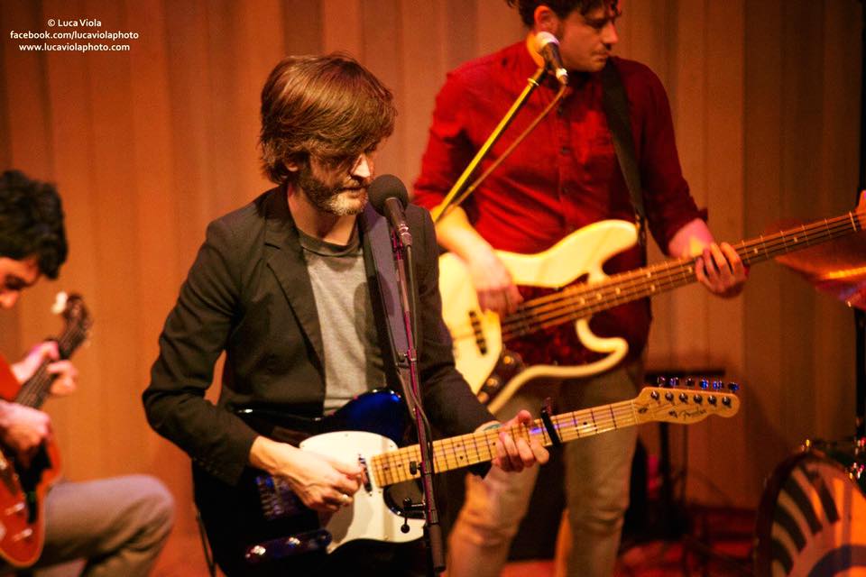 AfcarMedia's tweet photo. Esta noche actúa Dente @Giuseppe_Peveri en Café Berlín (Madrid) a las 20.30h, pero no es el único de la semana...
https://t.co/TGWXNa4ZMM https://t.co/9OkdNGa7Of