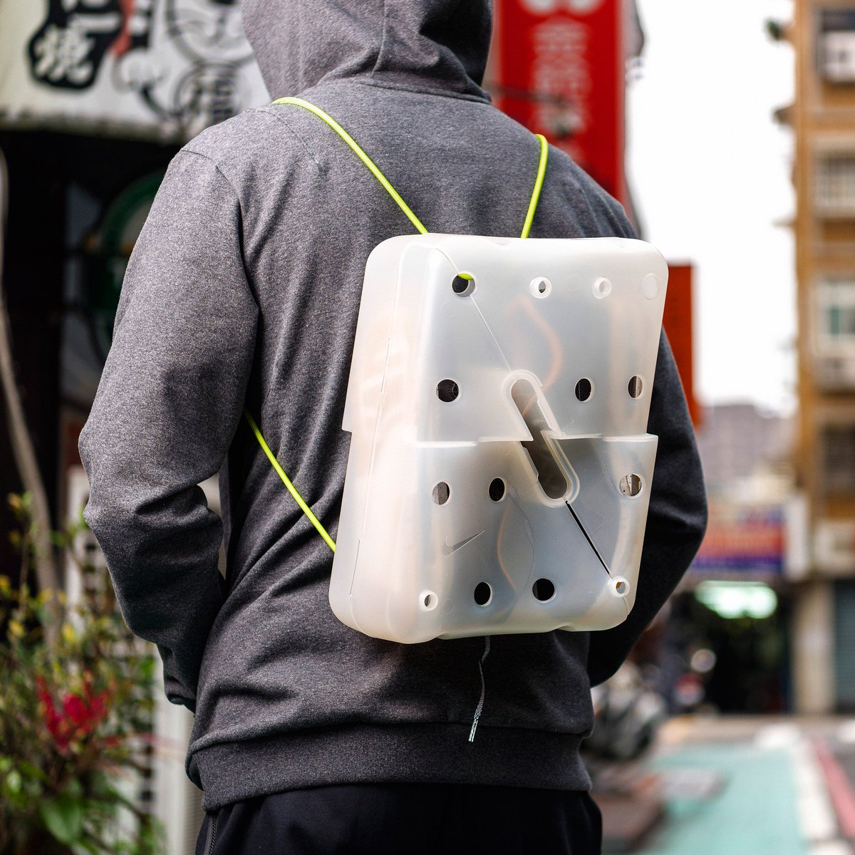 Dezeen tweet media
