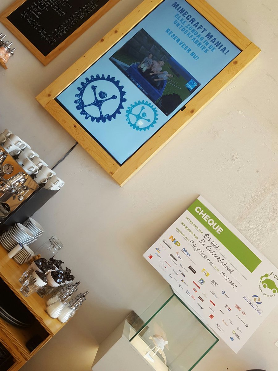 Onze <a href="/EParade2017/">E-parade</a> cheque heeft een mooi plekje gekregen.