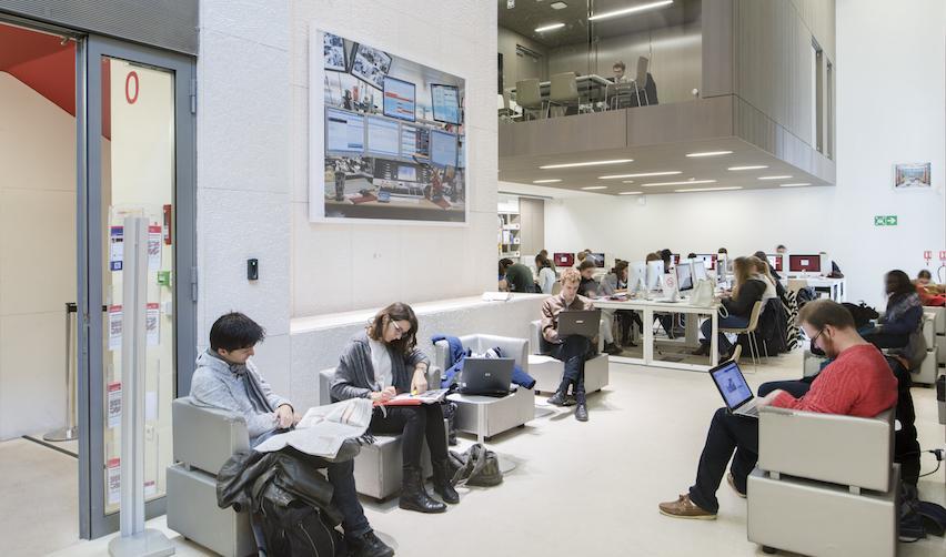 sciencespo's tweet photo. Heureux d'annoncer l'ouverture d'un master “Innovation & #TransfoNum” 💻📱⌨️ en partenariat avec @TelecomPTech ! #IA https://t.co/JZMaA3VaNx https://t.co/4yYosHltDN